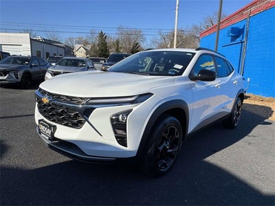 2025 Chevrolet Trax LT
