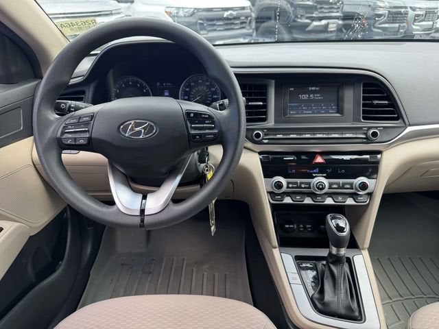 2020 Hyundai Elantra SE