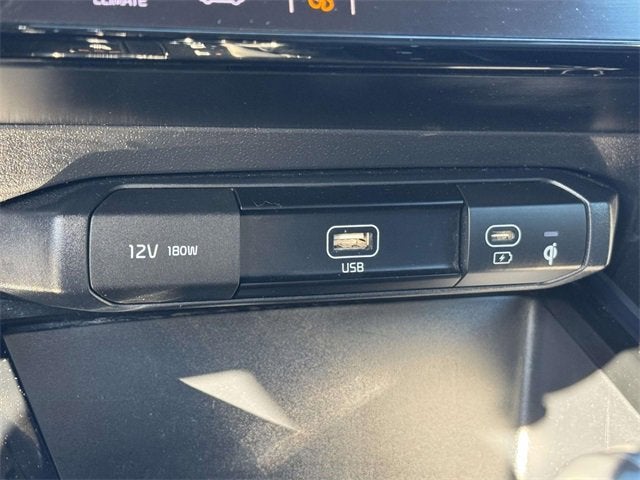 2023 Kia Niro SX Touring