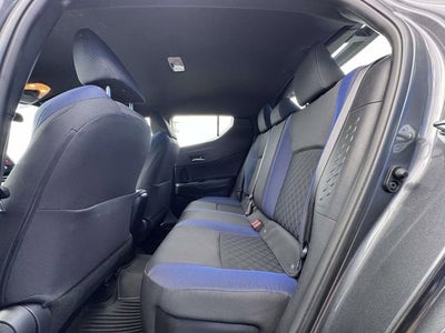 2022 Toyota C-HR XLE