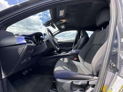 2022 Toyota C-HR XLE