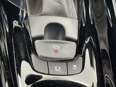 2022 Toyota C-HR XLE