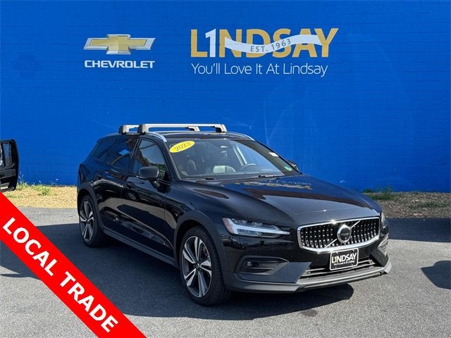2023 Volvo V60 Cross Country Plus