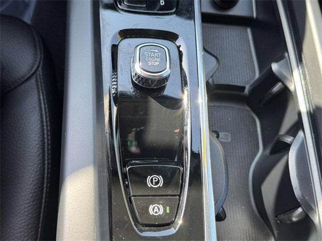 2023 Volvo V60 Cross Country Plus